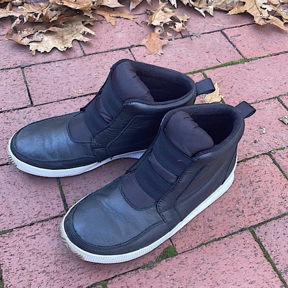 Sorel waterproof booties